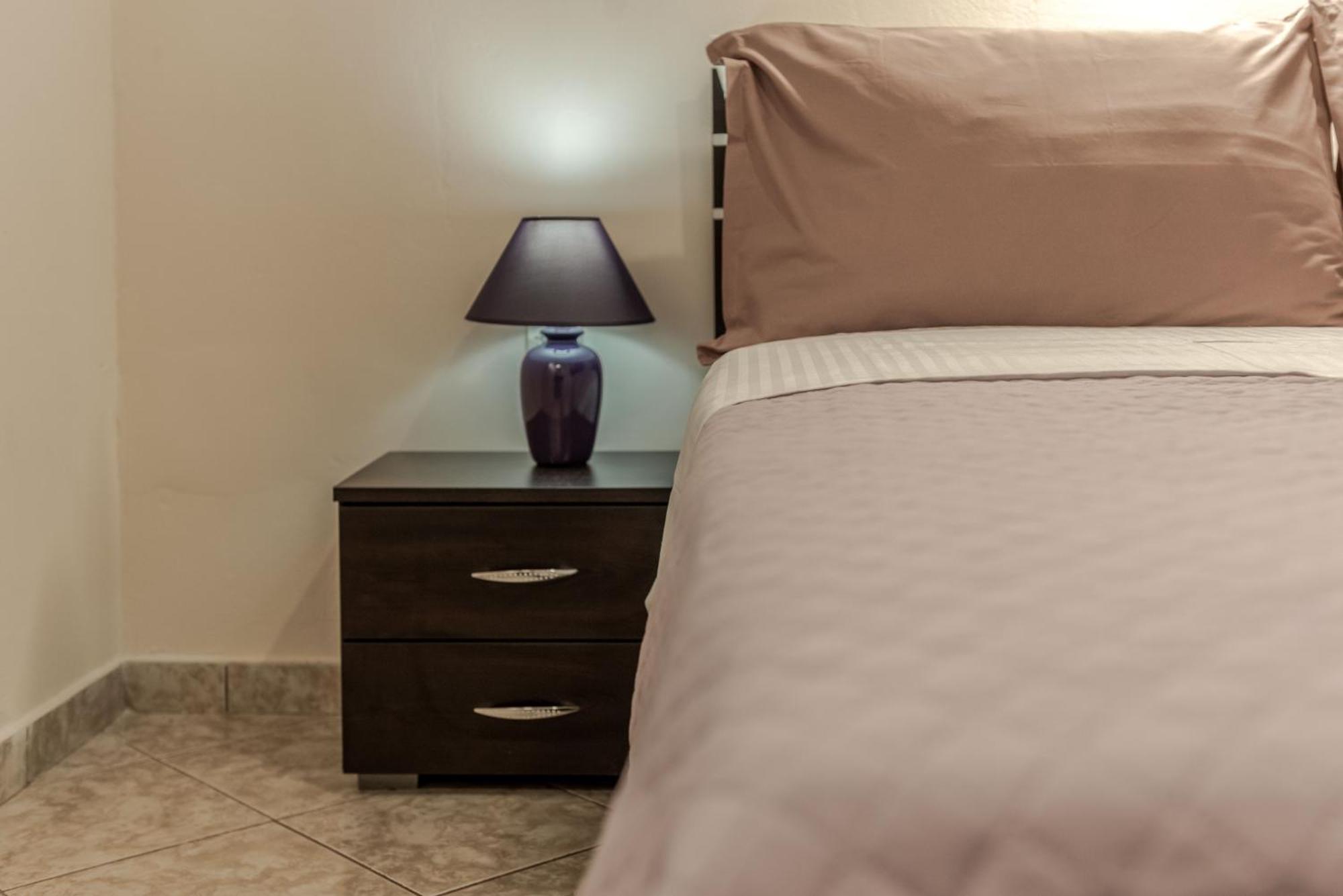 Nitsa's Corner Apartment